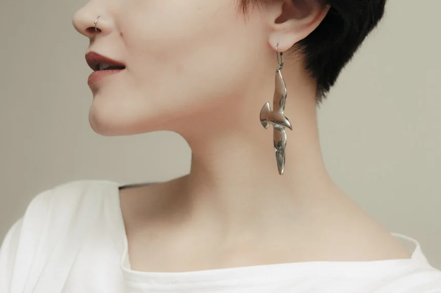 Neck